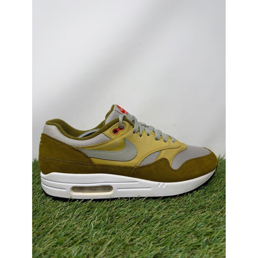 Nike Air Max 1 Shoes Men 10.5 Green Curry Olive Sneakers Casual Streetwear